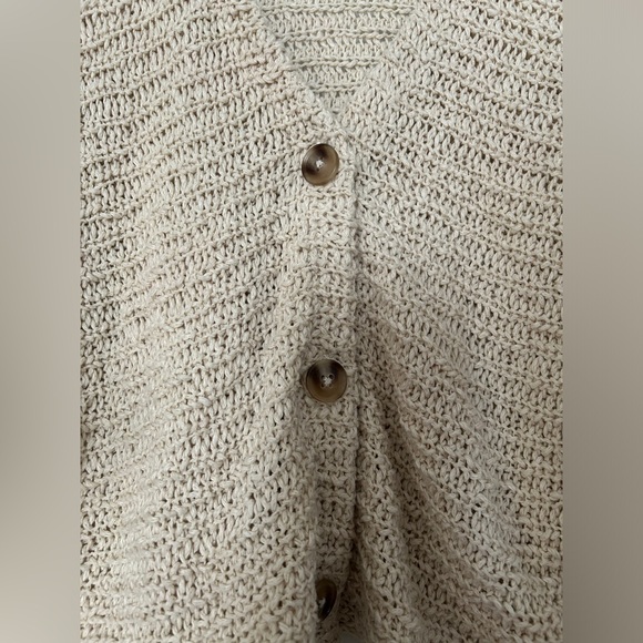 Cute BP Beige sweater for spring and summer XS Great Condition - Picture 3 of 6